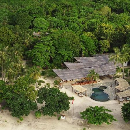 Metita Beach & Dive Resort Daruba Buitenkant foto