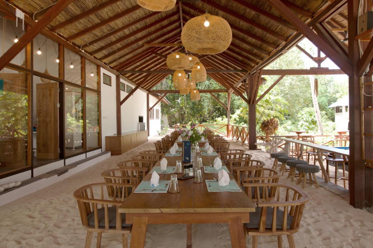 Metita Beach & Dive Resort Daruba Buitenkant foto