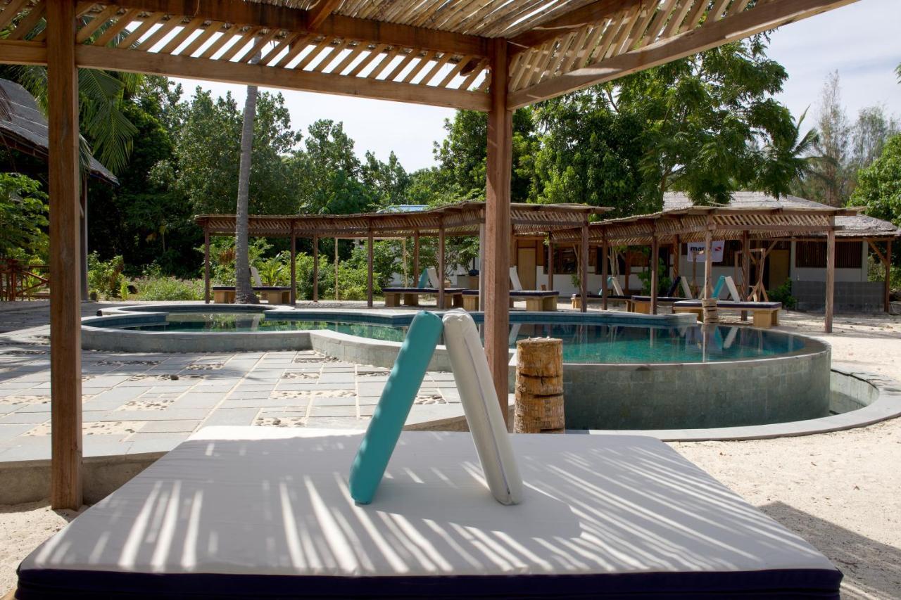 Metita Beach & Dive Resort Daruba Buitenkant foto